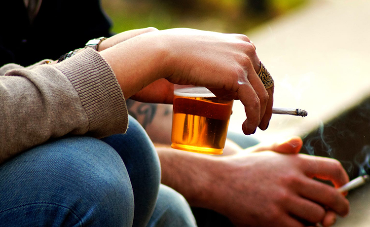 Baş ve Boyun Kanseri İçin Risk Faktörleri Nelerdir?